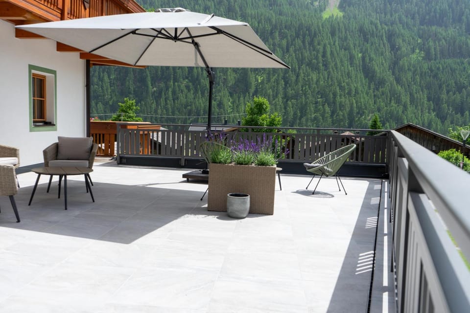 Balcony/Terrace, Balcony/Terrace