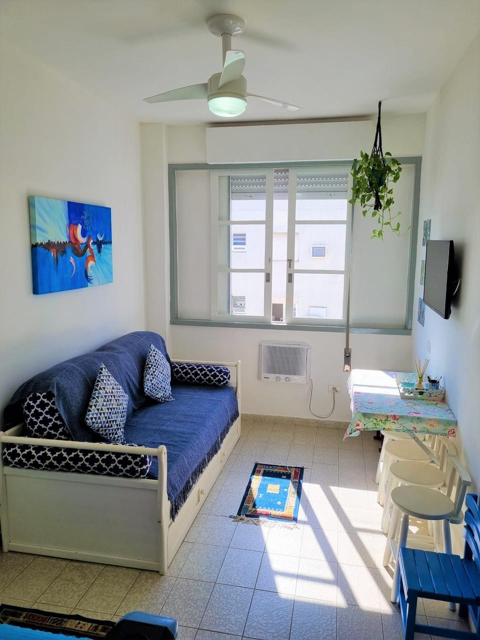 Bed, Living room, Dining area