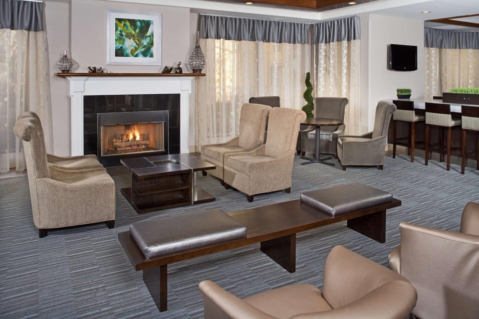 Communal lounge/ TV room, Lobby or reception