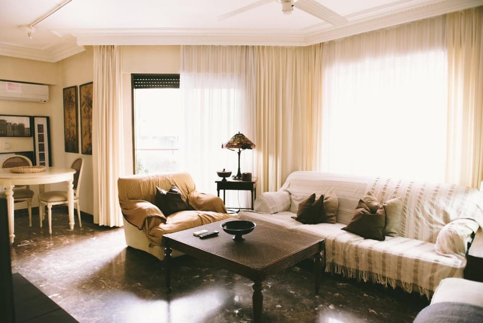 Bright apartment in the city center Apartment in Alicante