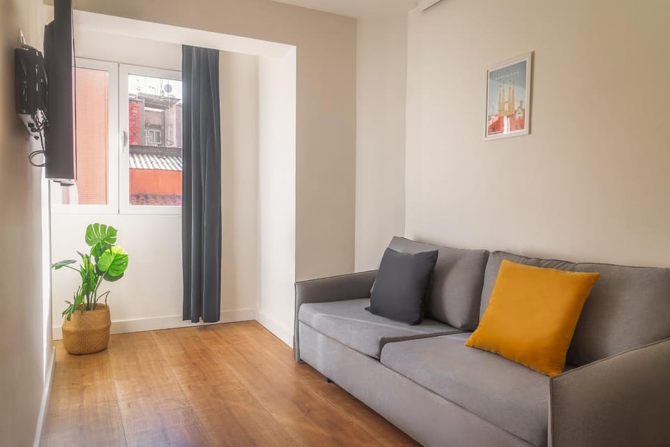Communal lounge/ TV room, Living room