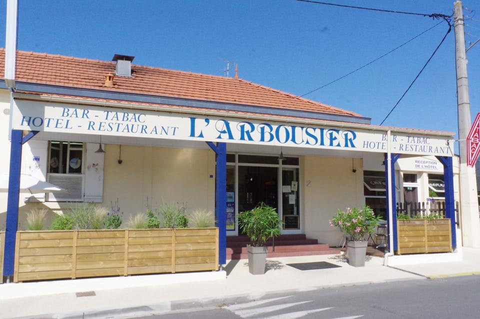 Hôtel L'Arbousier Hotel in Soulac-sur-Mer