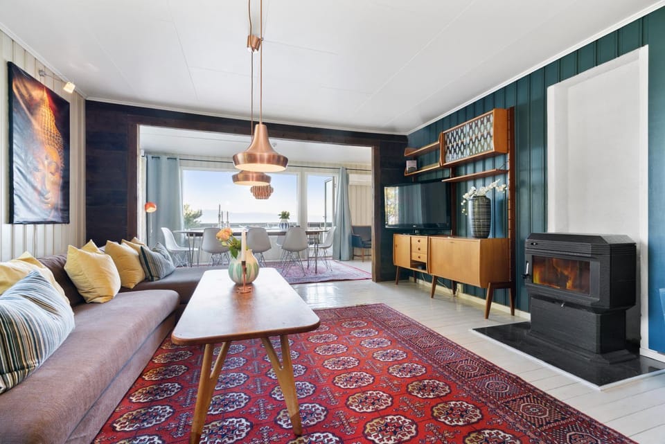 TV and multimedia, Living room, Seating area