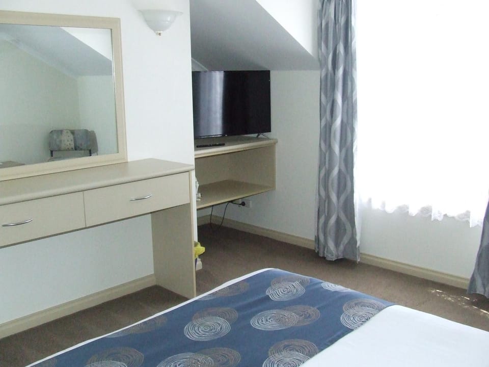 Bed, TV and multimedia