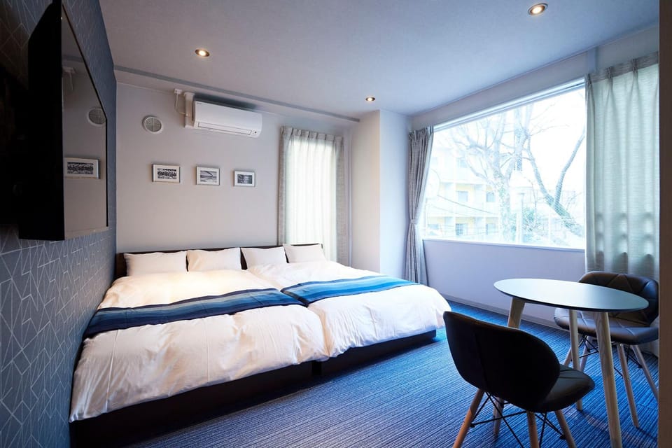 Photo of the whole room, Bedroom