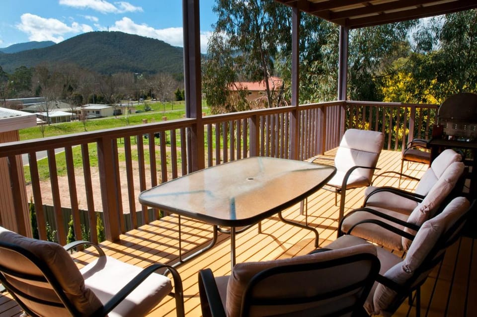 Whistler House in Porepunkah