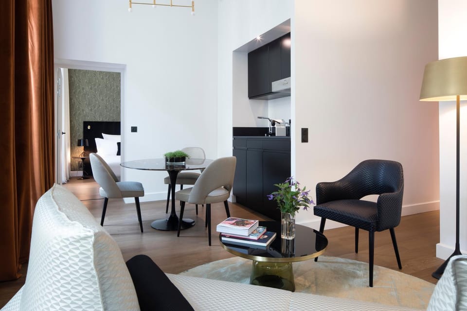 Hôtel Cardinal Bordeaux Centre Hotel in Bordeaux