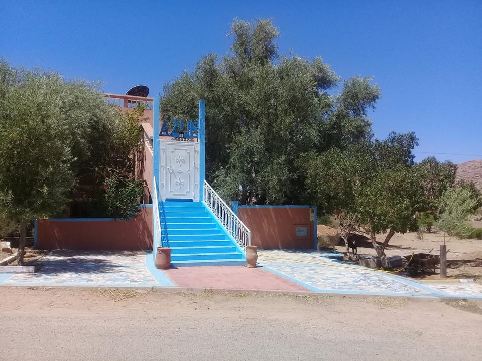 Facade/entrance, Day