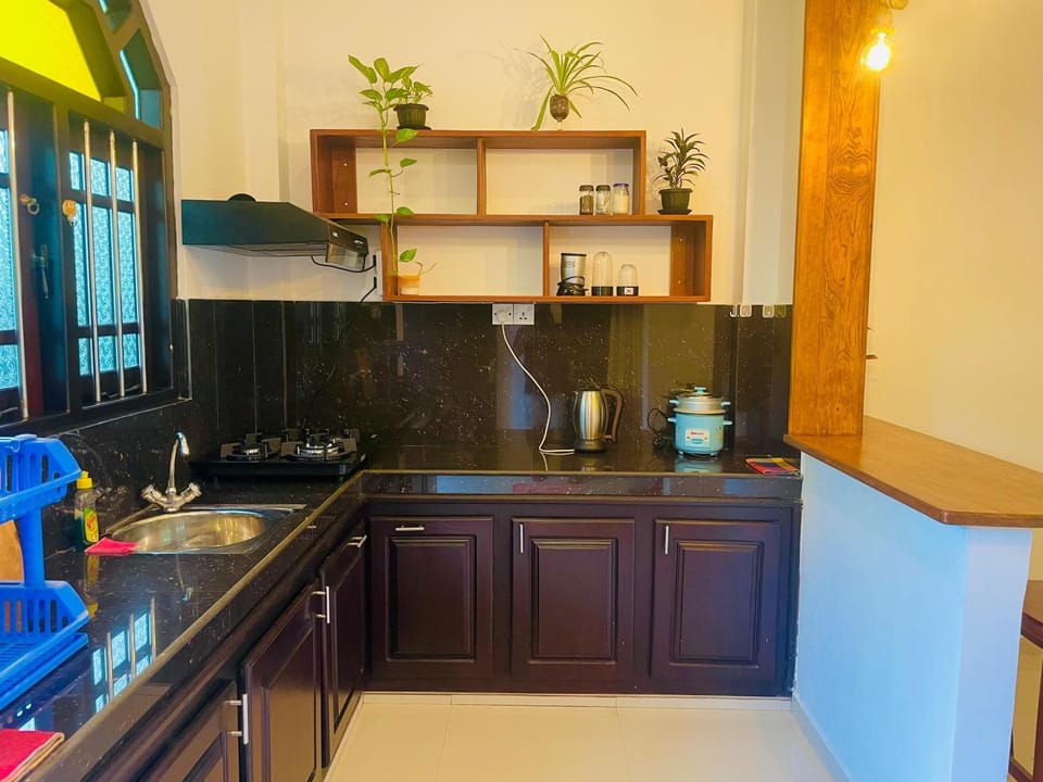 Star Nodes Villa - Boossa Beach 150m, AC Villa Villa in Southern Province