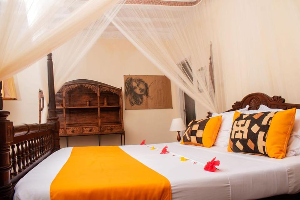 Charming Penthouse -Holidays Houses Apartment in Malindi