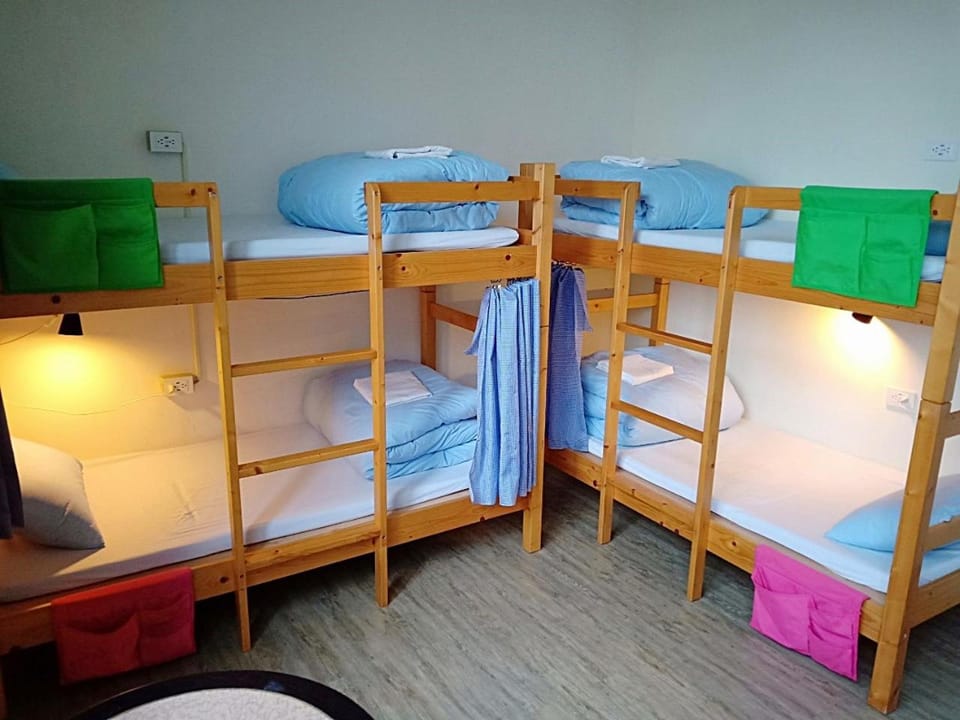 bunk bed