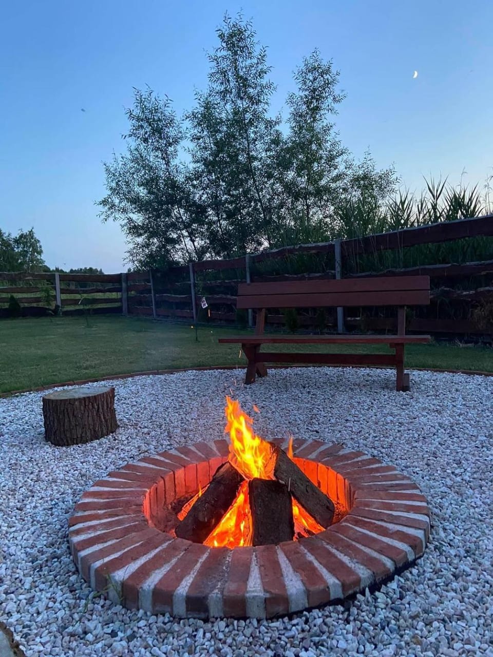 Natural landscape, BBQ facilities, Food, Entertainment