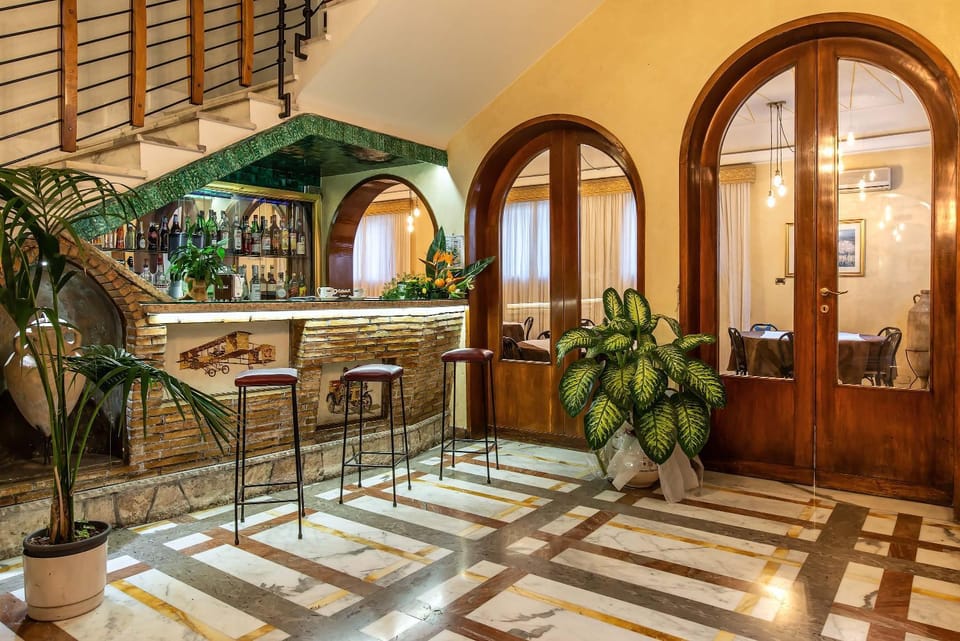 Lounge or bar
