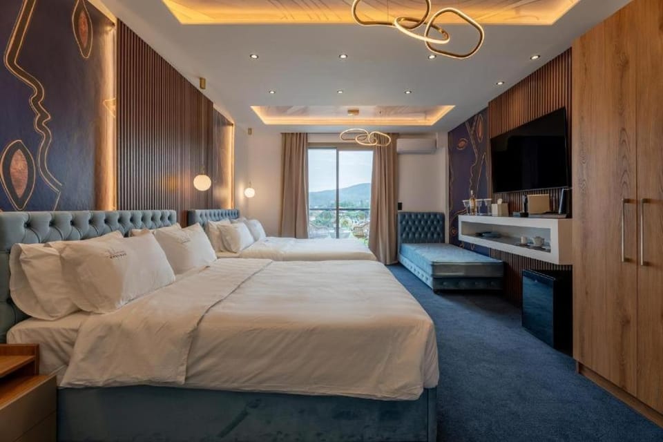 Bed, Photo of the whole room, Bedroom, wardrobe