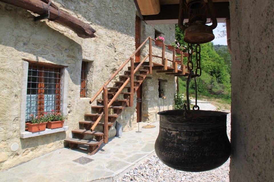 Agriturismo Grassi Lunghi Farm Stay in Province of Lecco