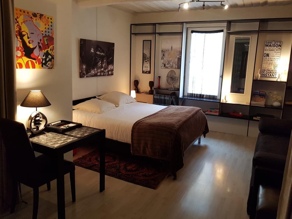 Notre Dame Apartment in Cannes