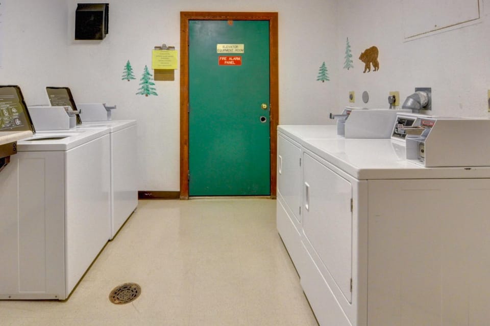 Buffalo Village 306 Apartment in Wildernest