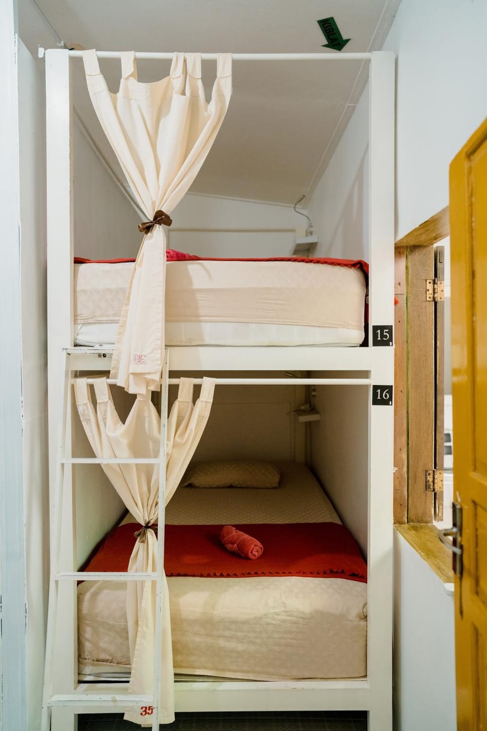 Bed, bunk bed