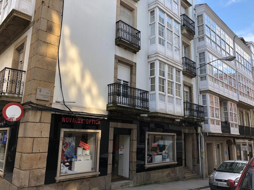 Facade/entrance, Off site