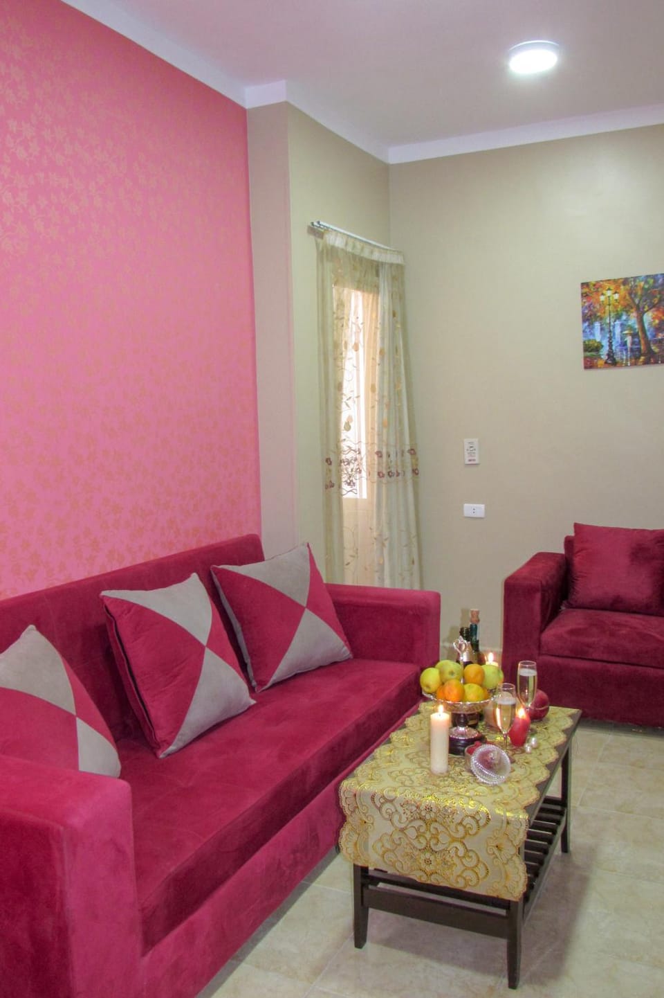 Living room, Decorative detail, Seating area, Area and facilities