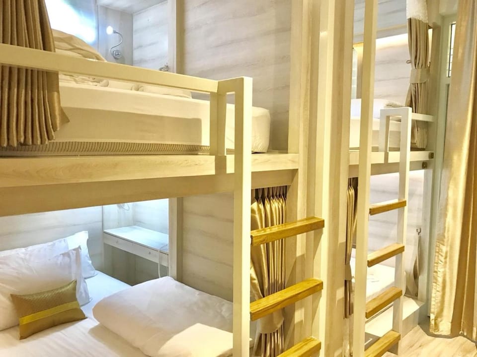 Photo of the whole room, bunk bed