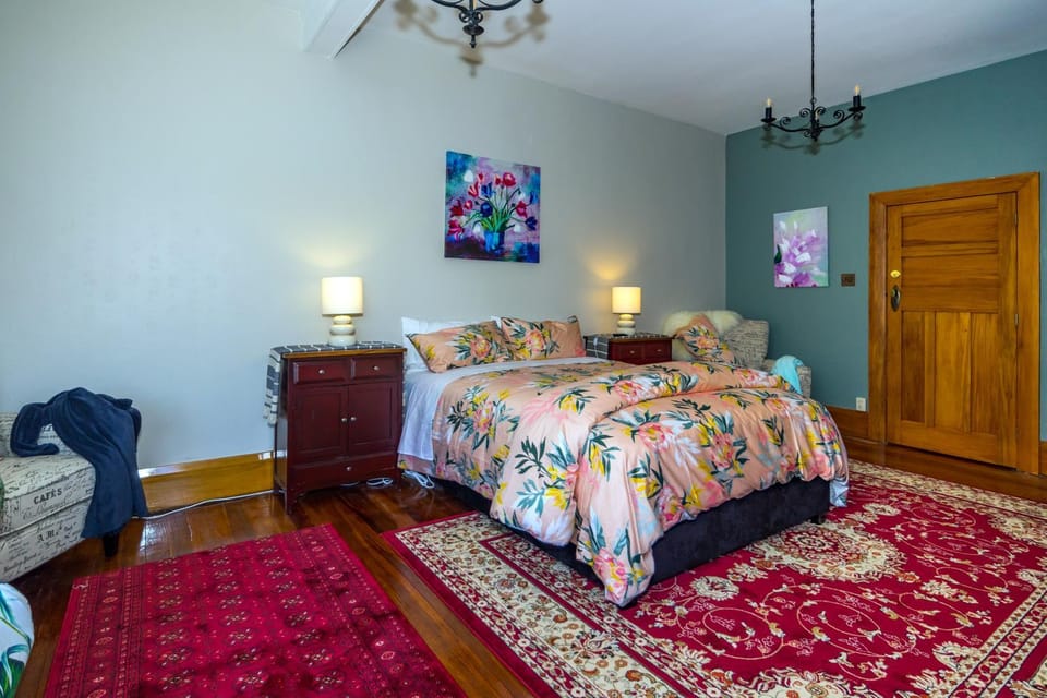 The Sanctuary Beach Side & Spa Bed and Breakfast in Otago