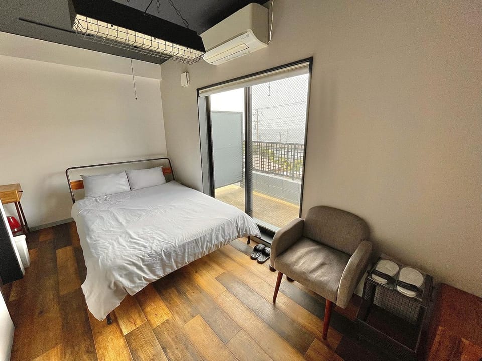 Book Tea Bed IZUOSHIMA Bed and Breakfast in Japan