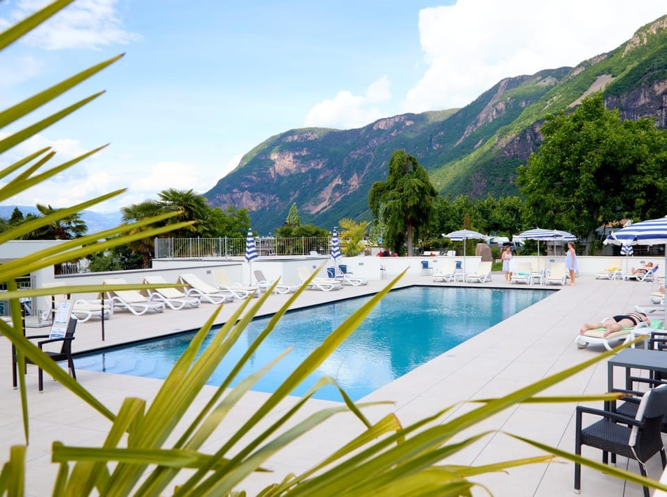 Mountain view, Swimming pool