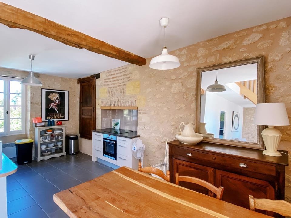 L'Enea Terrasse Apartment in Occitanie