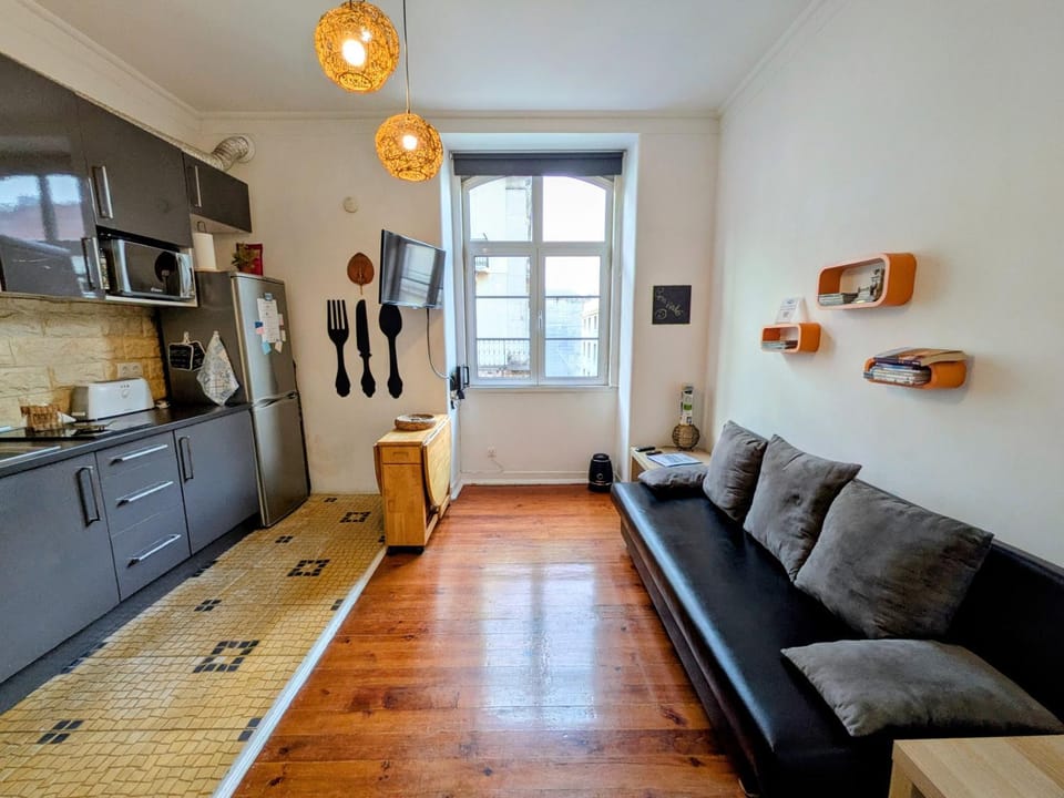Kitchen or kitchenette, Living room, Dining area, dishwasher