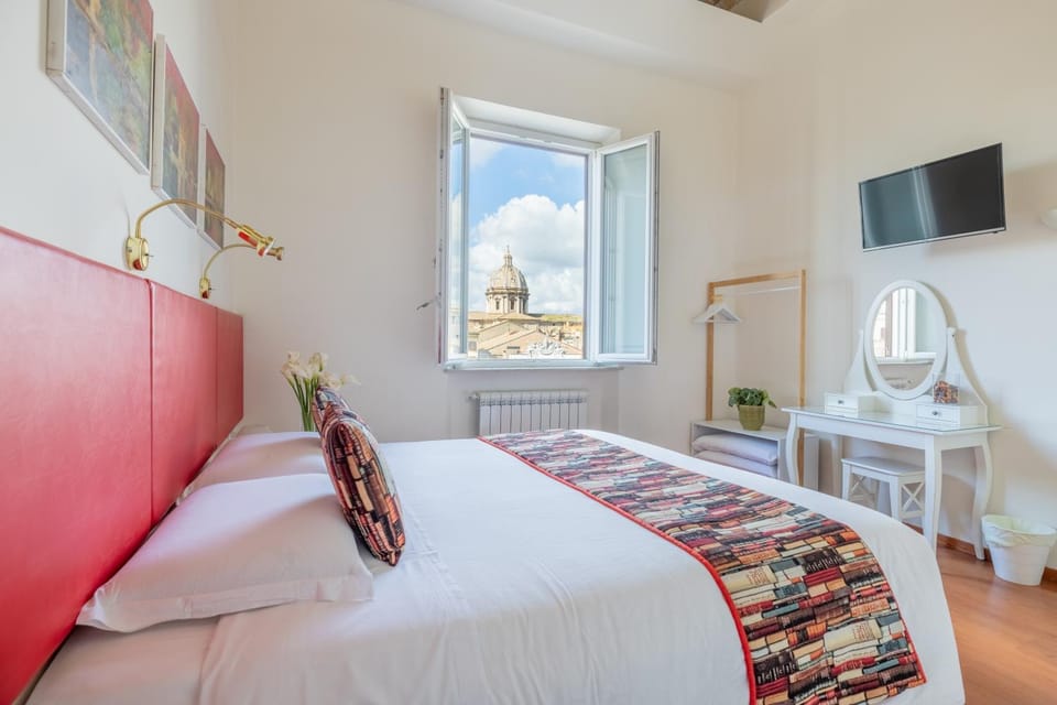 TV and multimedia, Bedroom, Landmark view