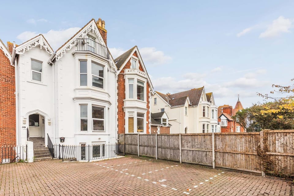 Easy By The Beach Apartment in Portsmouth