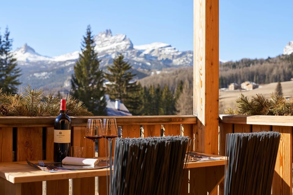 Natural landscape, Dining area, Mountain view