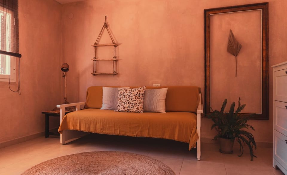 Living room, Decorative detail, Seating area