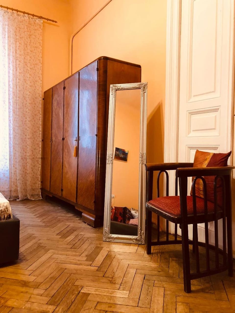 Seating area, wardrobe