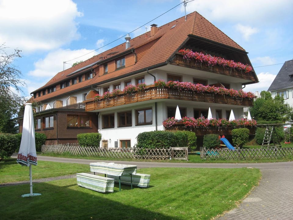 Facade/entrance, Garden