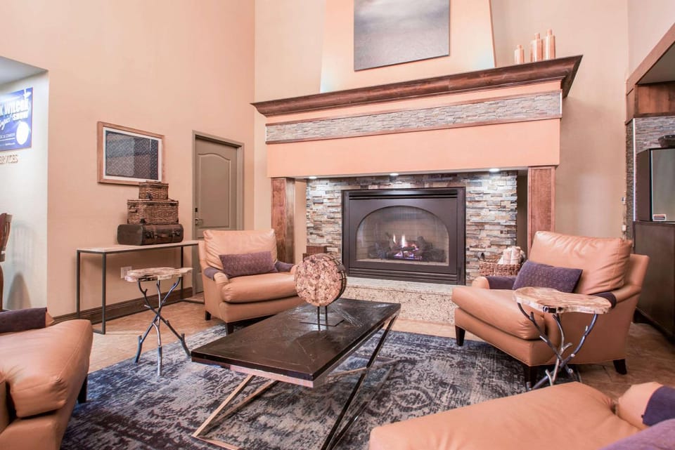 Lobby or reception, Seating area, On site, flat iron