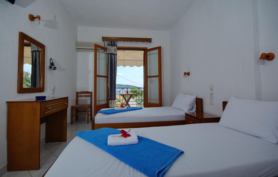 NIKIS ROOMS Apartment hotel in Sporades, Greece