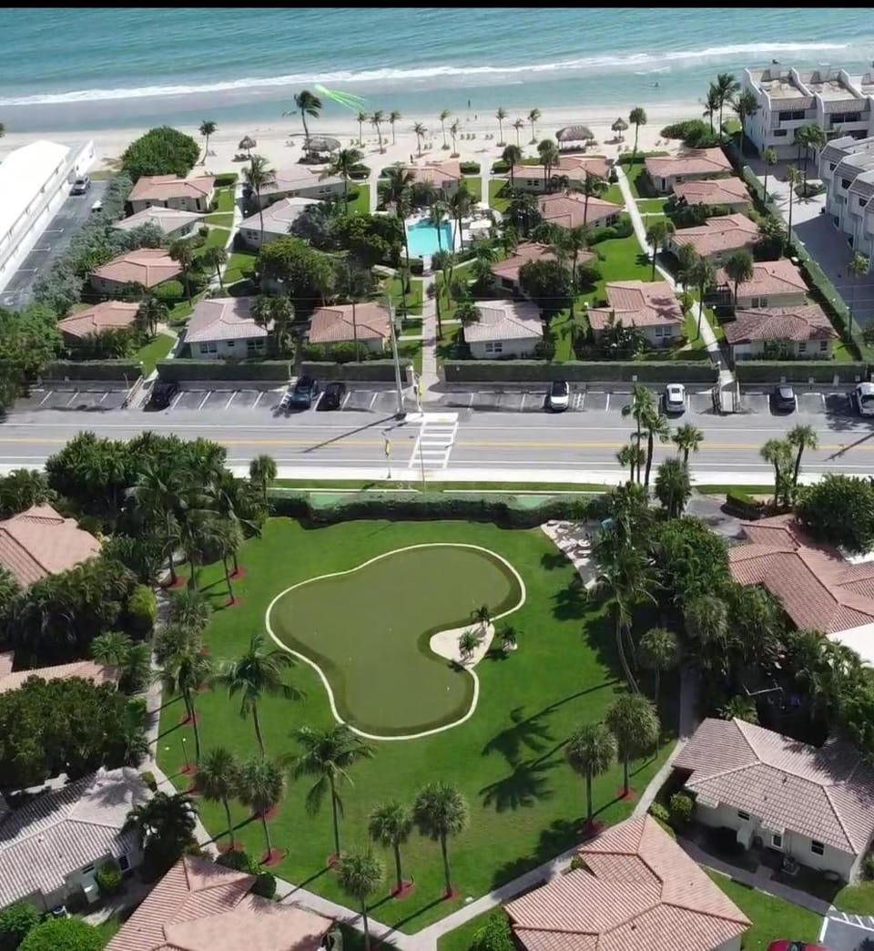 Minigolf, Beach, Swimming pool