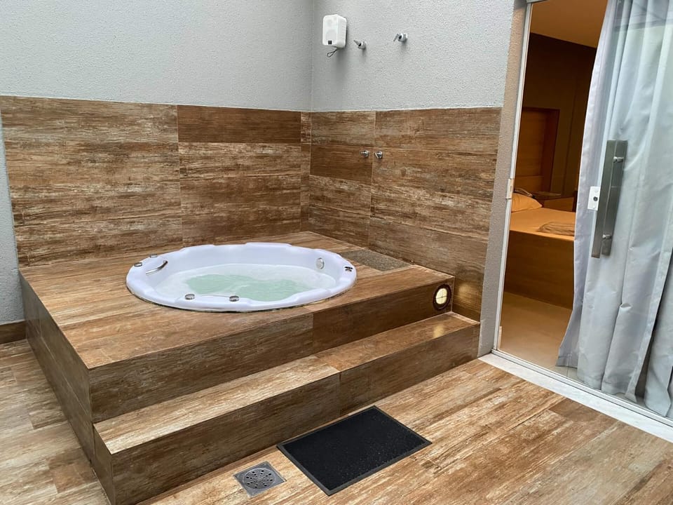 Bathroom, Bath