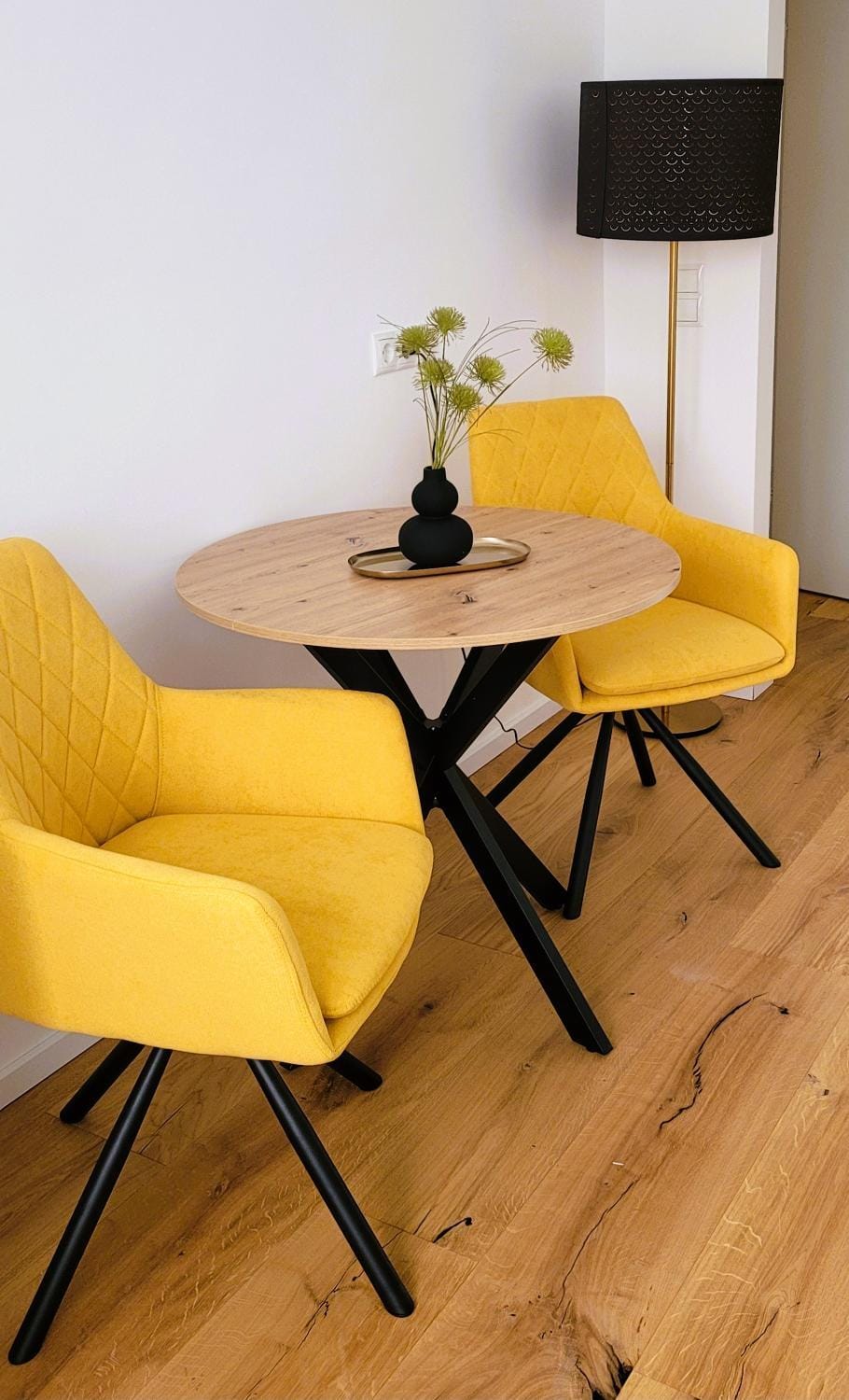 Business facilities, Seating area