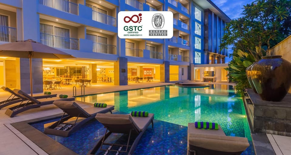 Pool view, Swimming pool