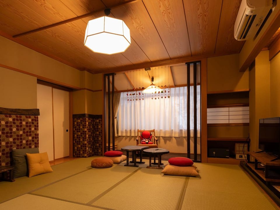 Living room, Photo of the whole room