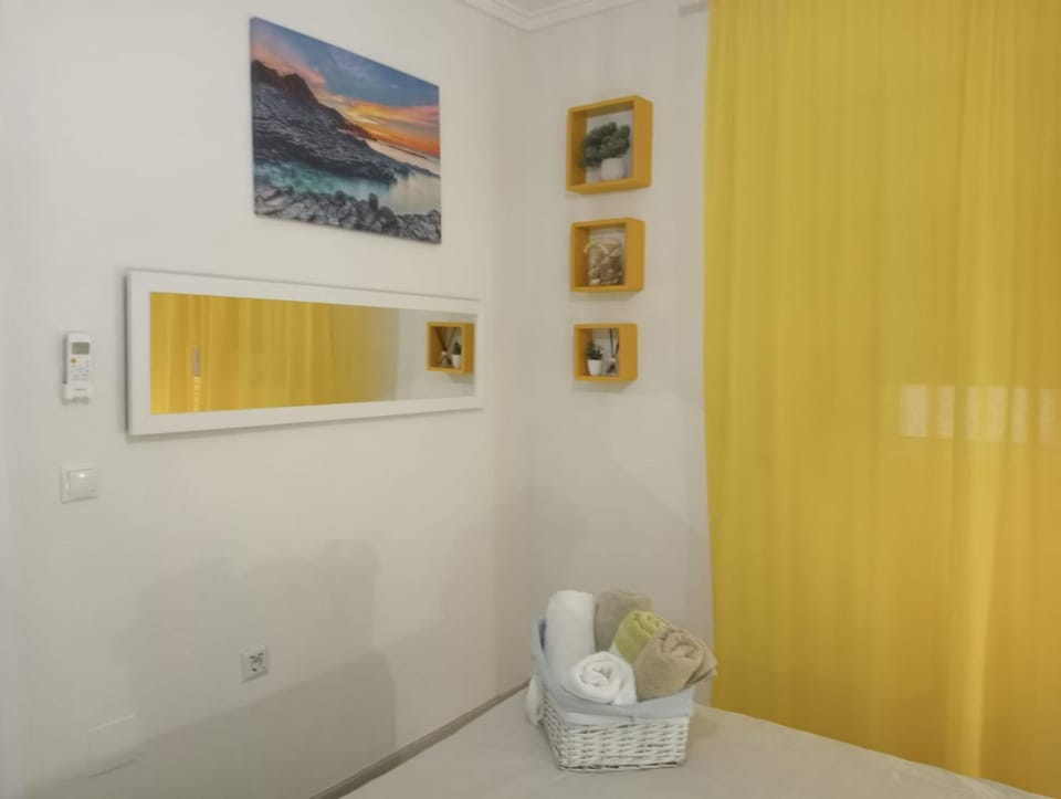 La Casa De Mi Madre - 2 bed flat in the heart of Torrevieja Apartment in Torrevieja
