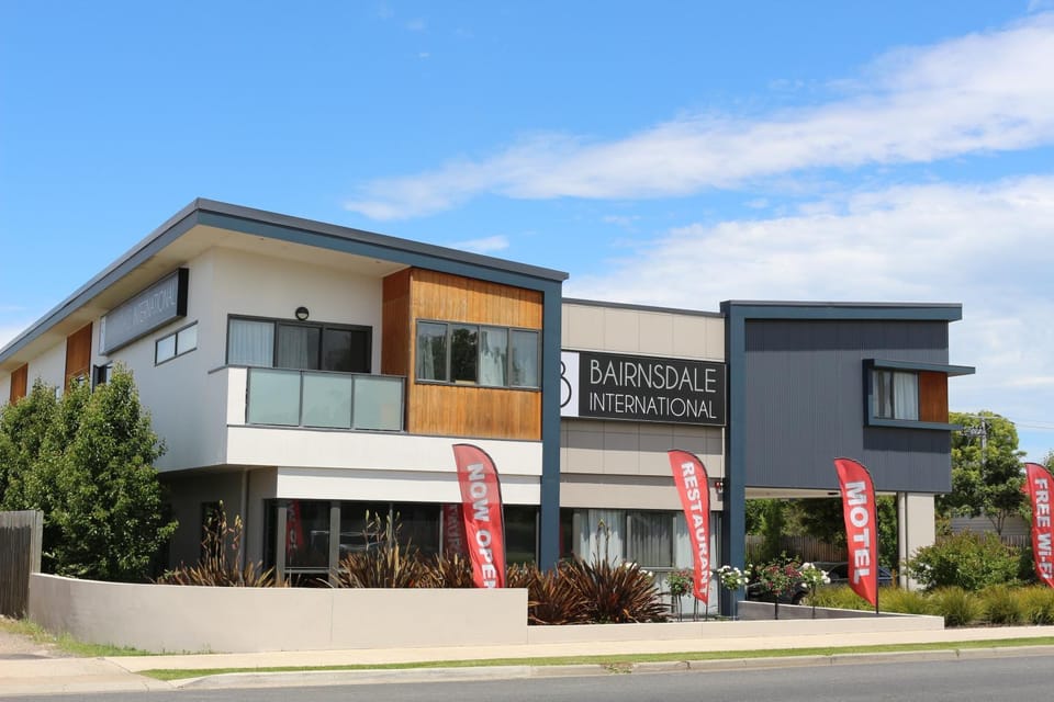 Property building, Day