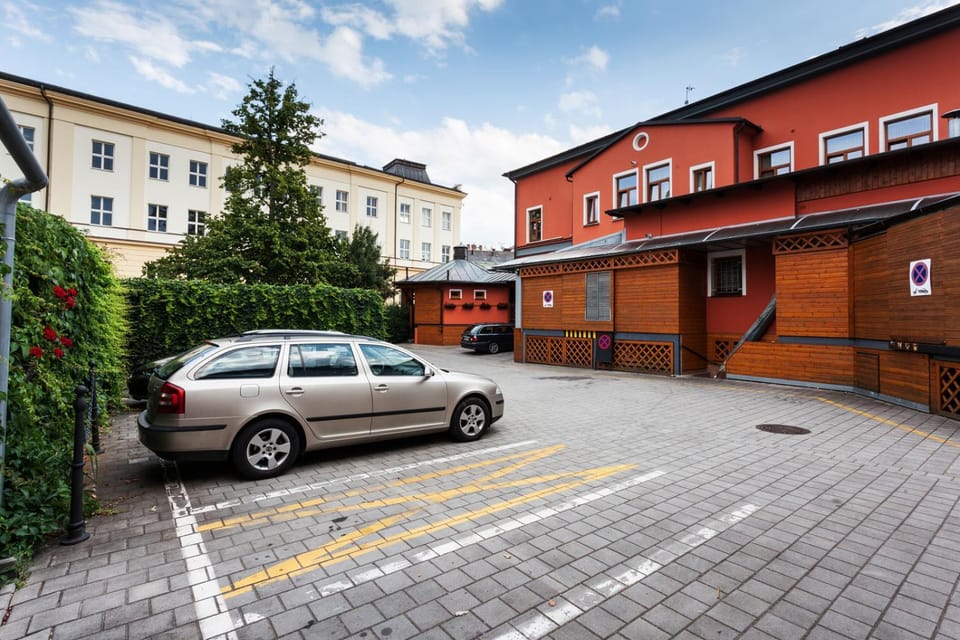Facade/entrance, Off site, Summer, Other