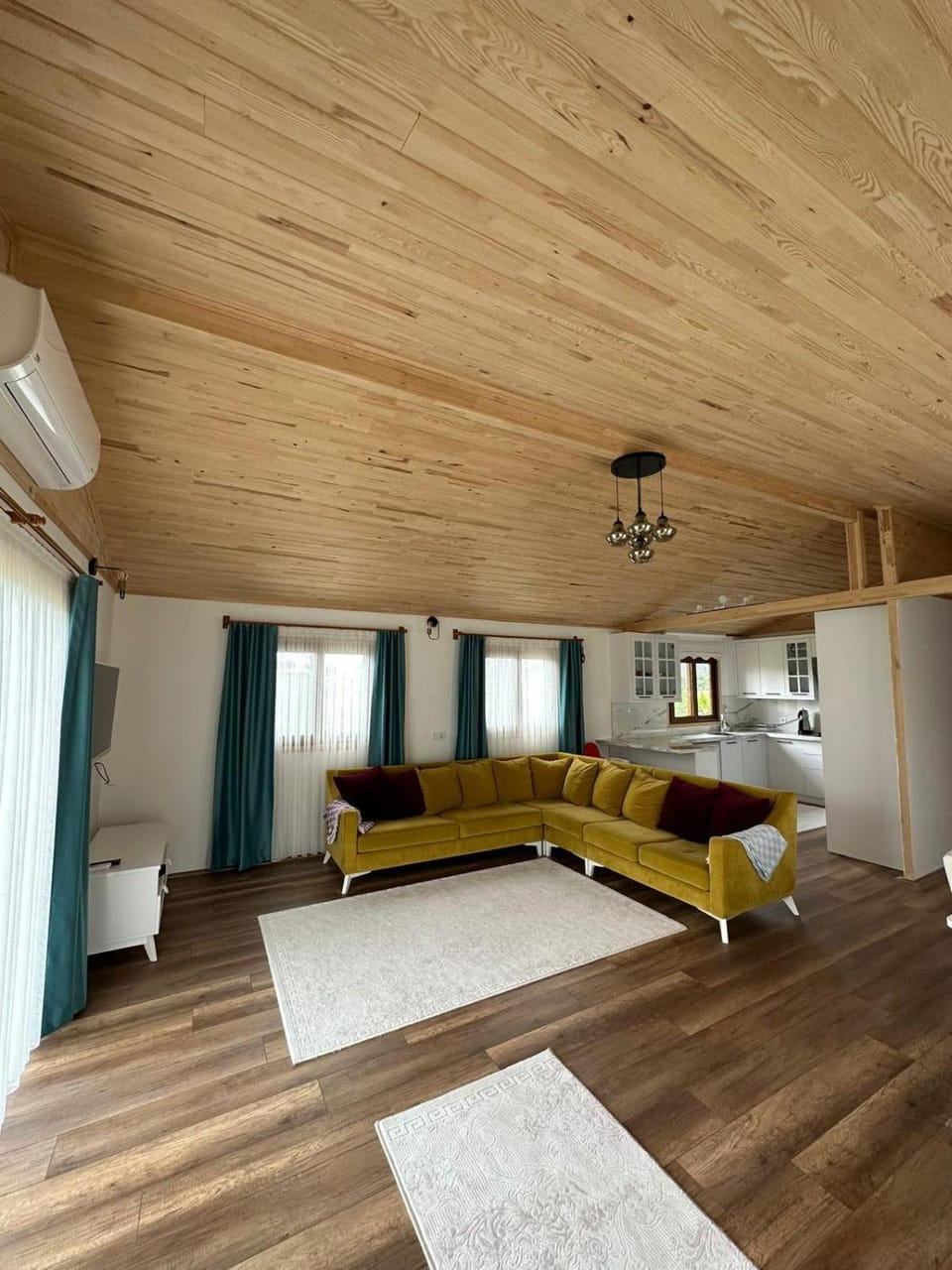 Living room, Seating area, air conditioner