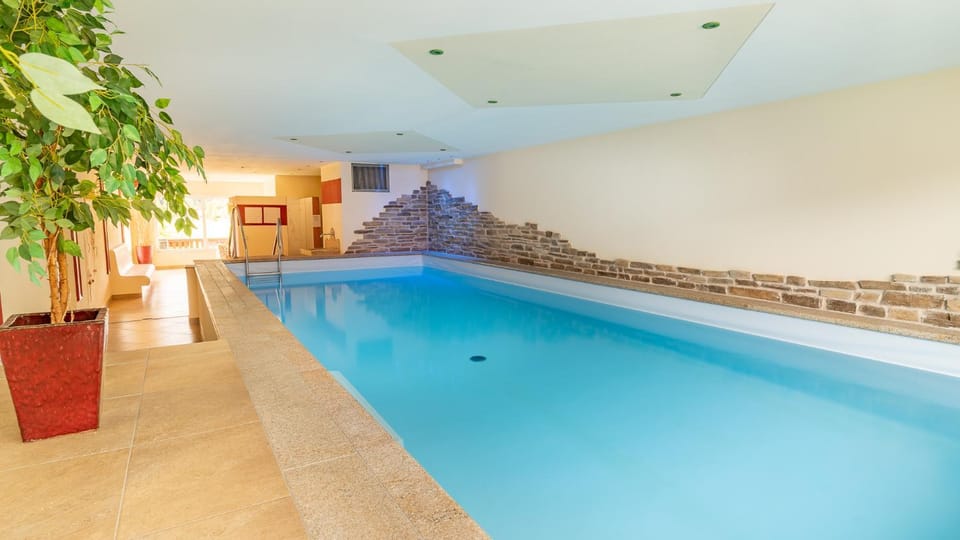 Sauna, Spa and wellness centre/facilities, Swimming pool