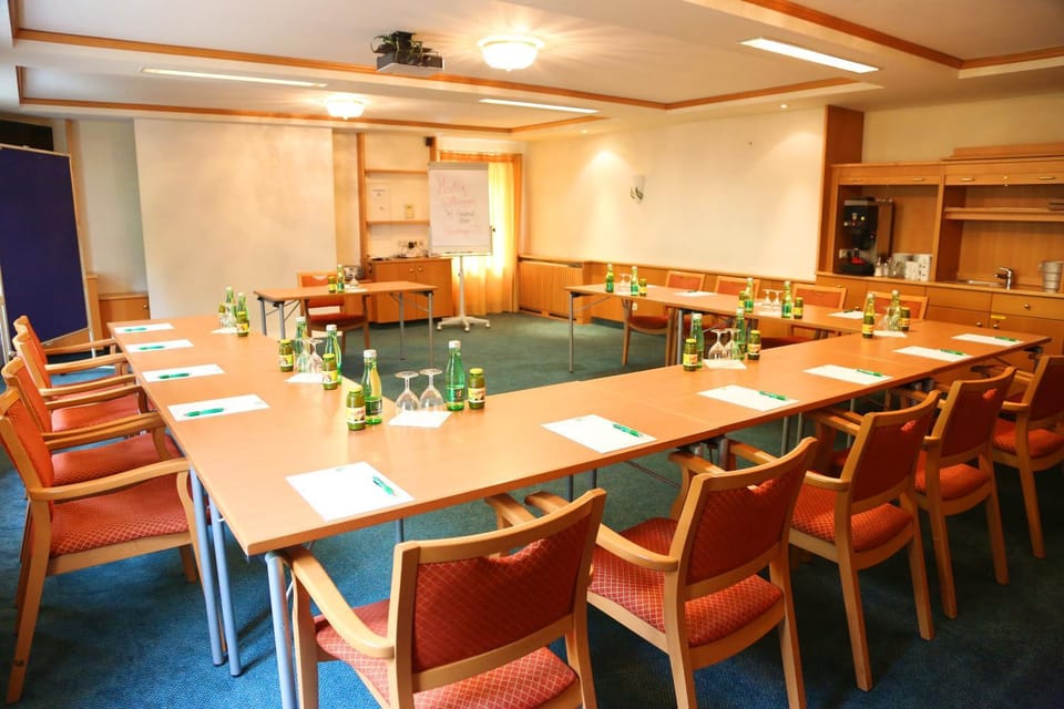Business facilities, Meeting/conference room