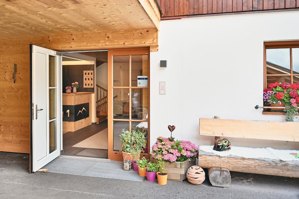 Appartement Omesberg 1 Apartment in Lech